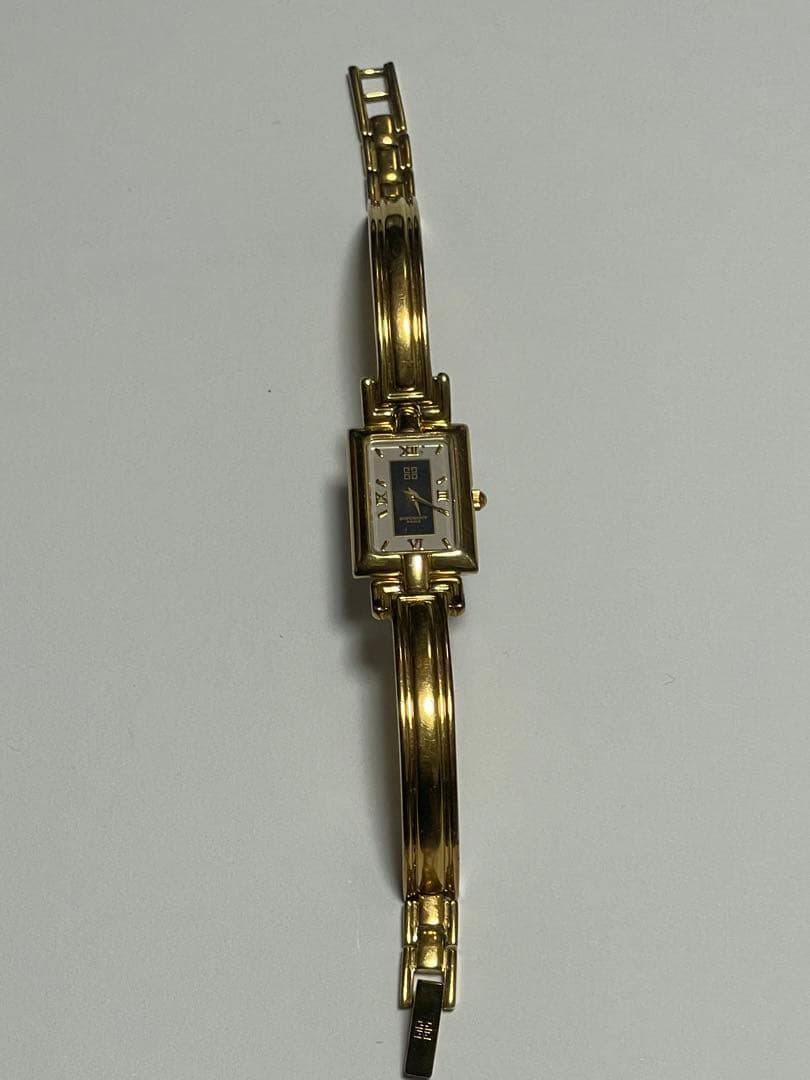 Givenchy ジバンシー 稼働電池交換済み スクエア