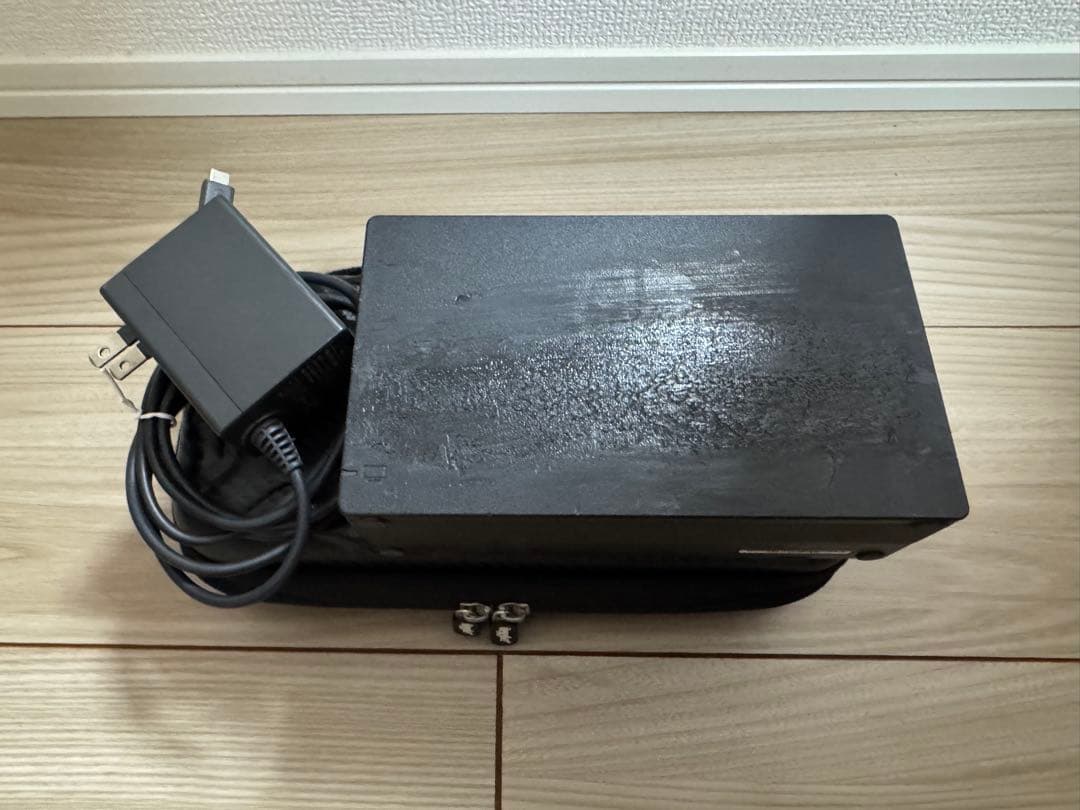 Nintendo Switch 青/黒 &赤Joy-Con 外箱なし他社製ケース