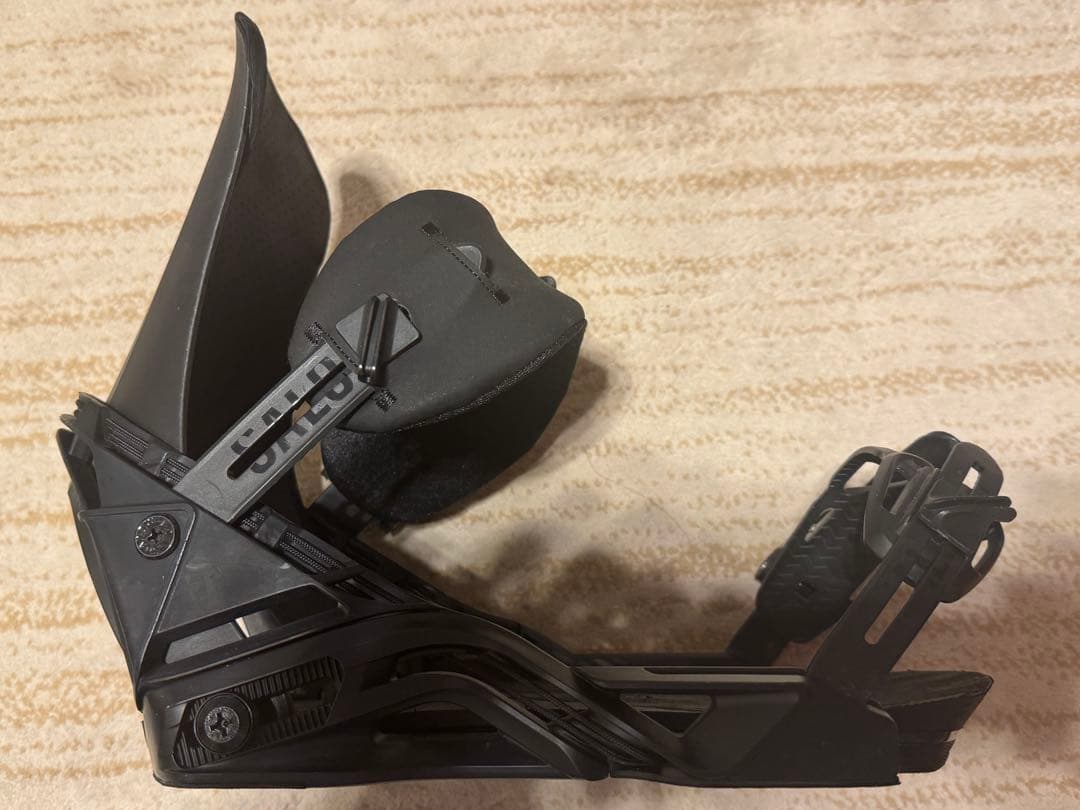 SALOMONバインディングDISTRICT サイズ　L