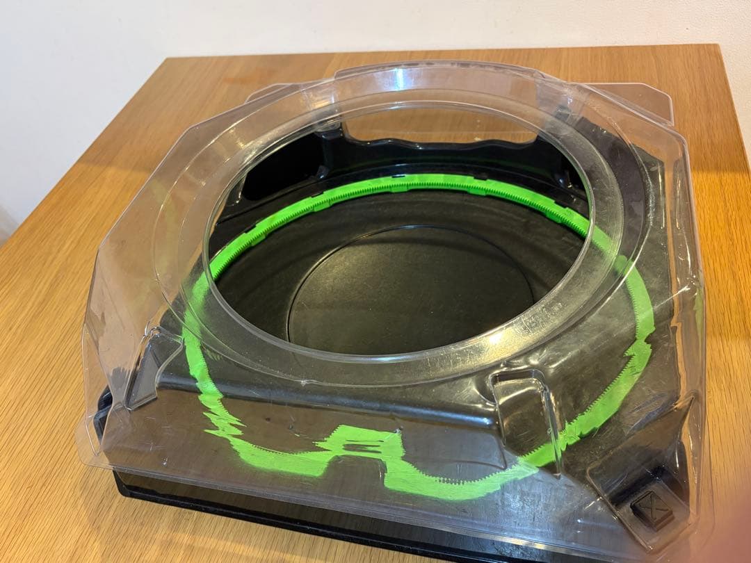 ベイブレードX 10個セットとスタジオと付属品まとめ売り