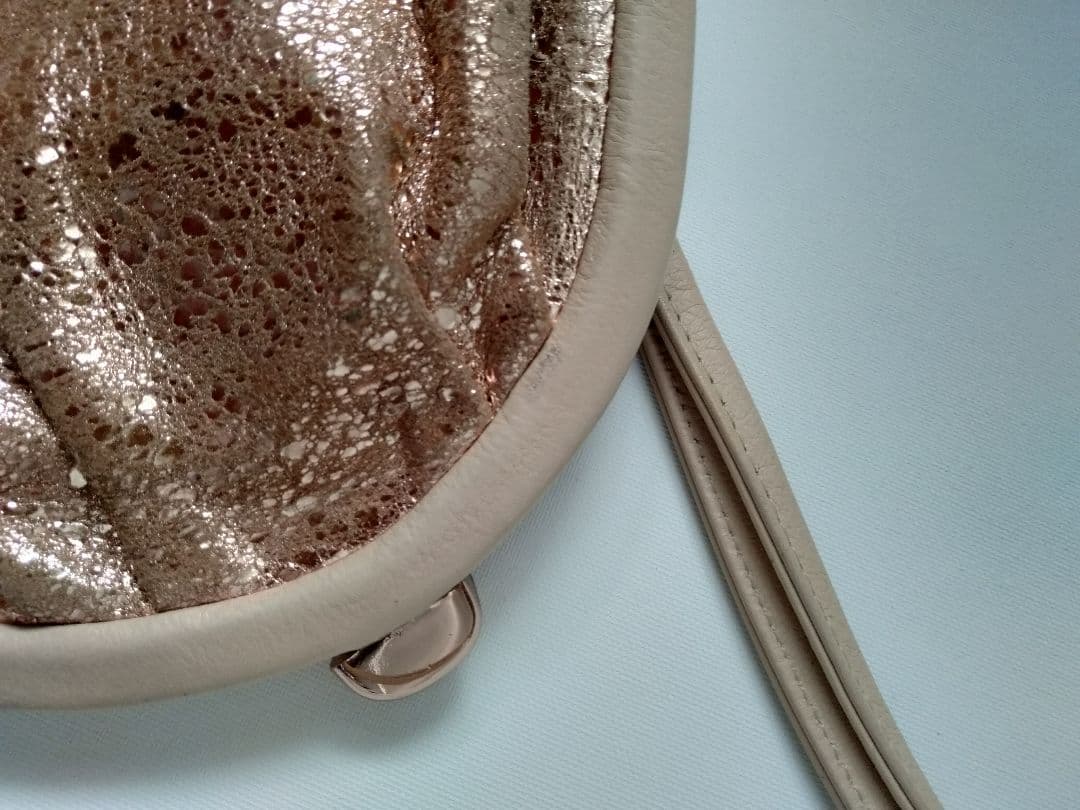 repetto レペットパリポシェット バッグ　シャイニーゴールドピンク　がま口