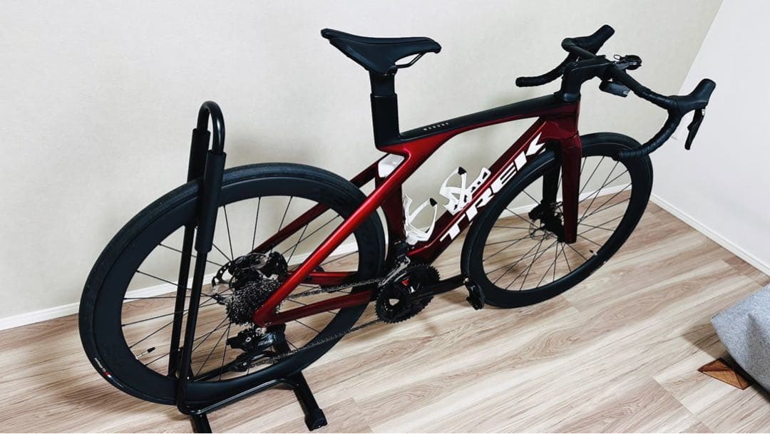 【ガイコツ　パーク】【爆速】TREK Madone SL6 Gen7