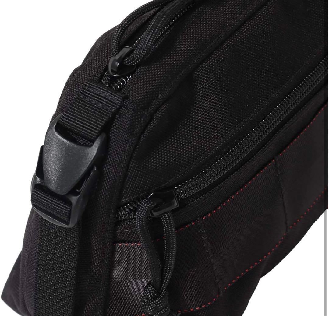 BRIEFING ブラック ラウンドポーチ