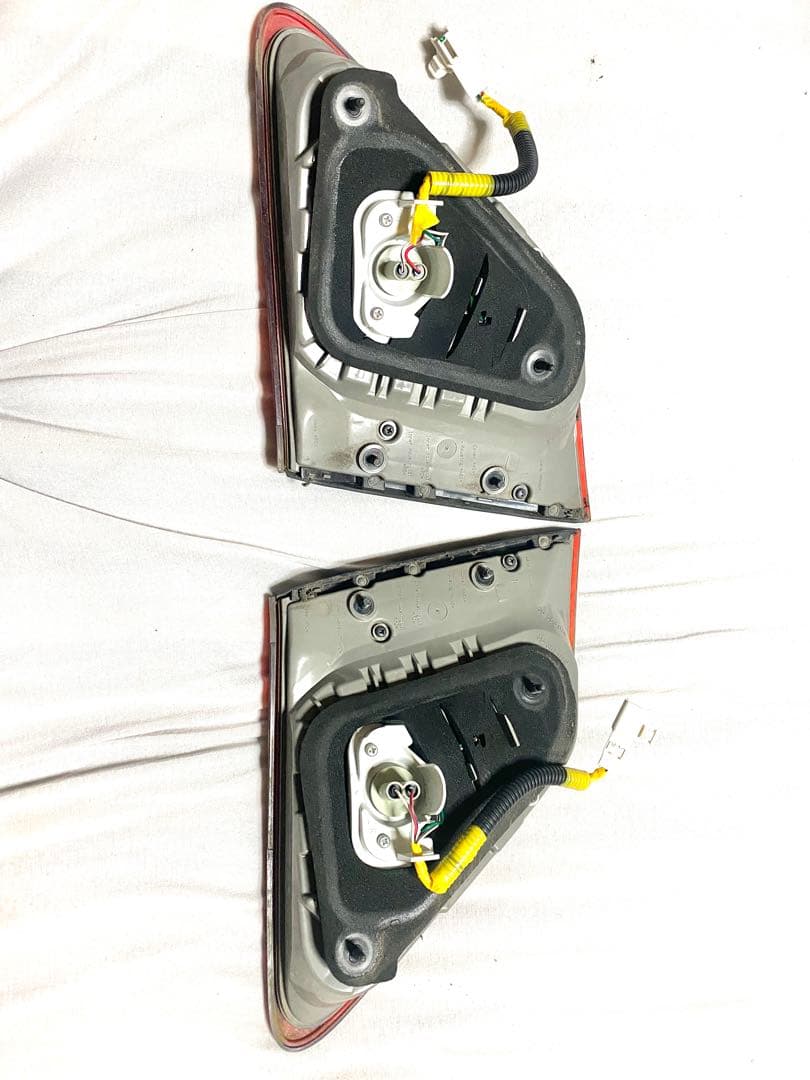 か*ん様 トヨタ 200系クラウンアスリート 純正テールランプ 一式 点灯確認済