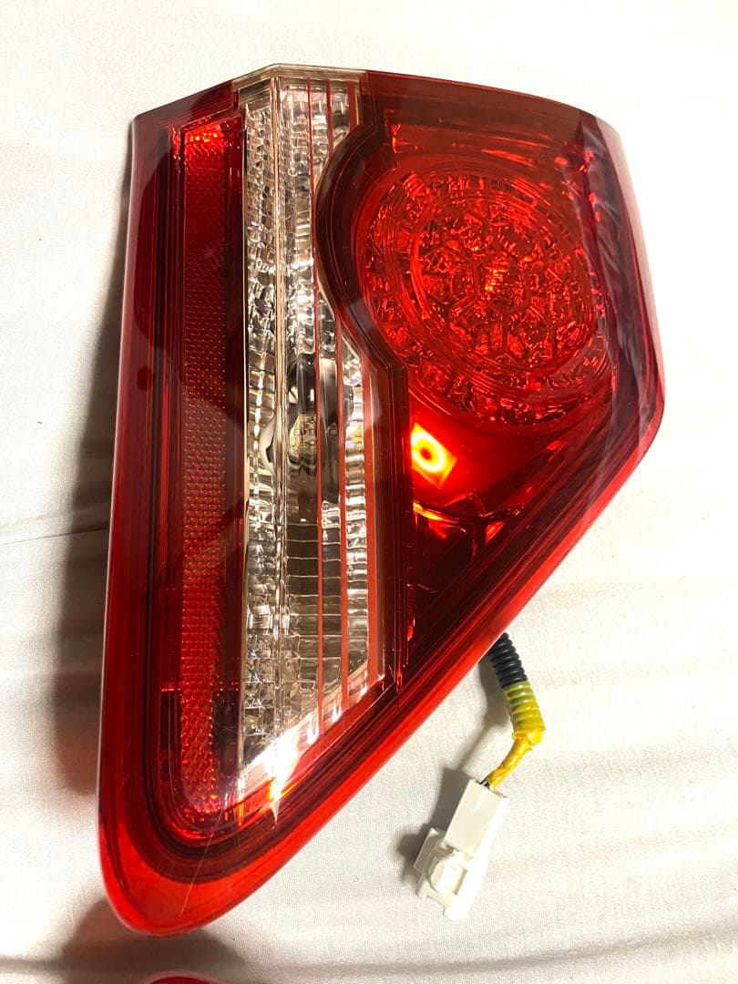 か*ん様 トヨタ 200系クラウンアスリート 純正テールランプ 一式 点灯確認済