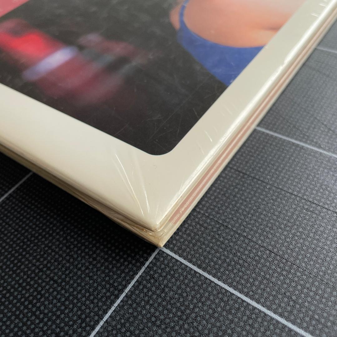 【新品未開封】上戸彩 写真集 晴れのち雨、のち晴れ。