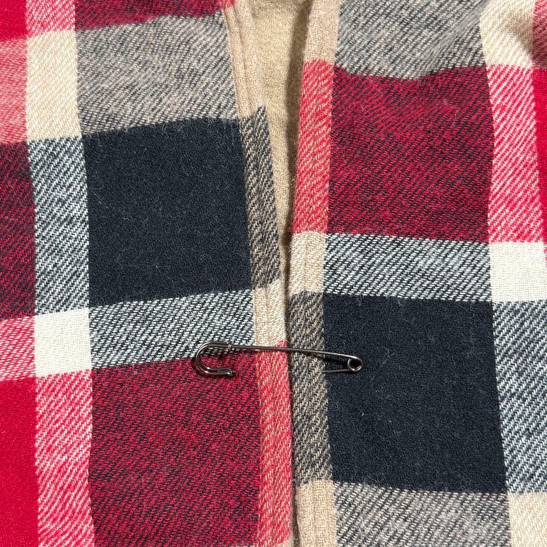 ブルーレーベルクレストブリッジ 　ポンチョ　ストール　ウール　リバーシブル