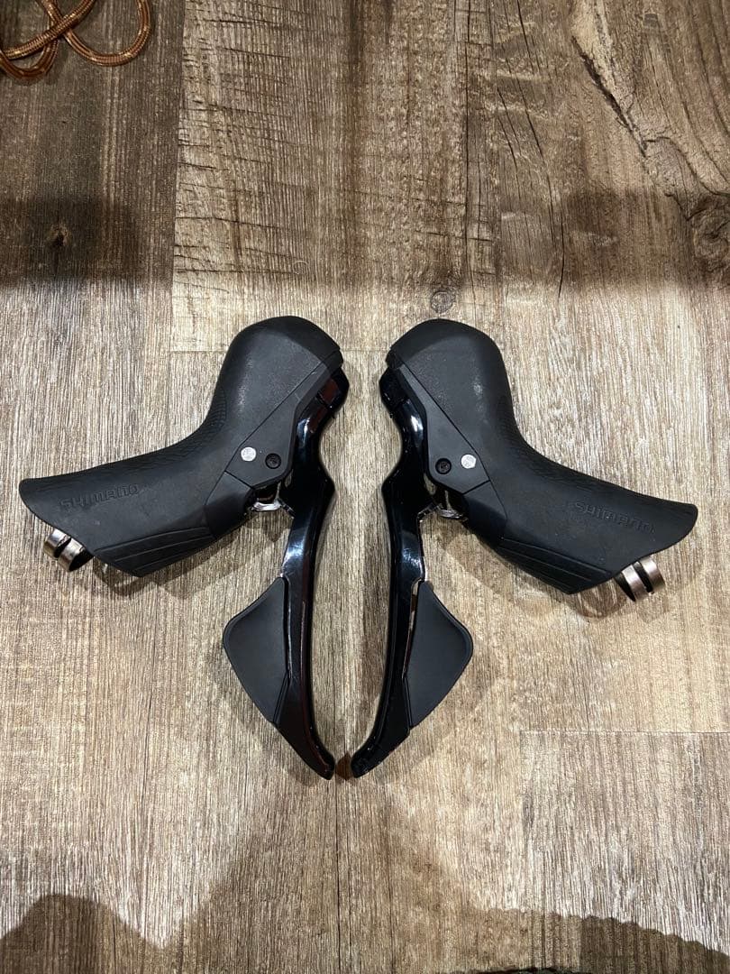 Shimano 105 ST-R7025 STIシフター　2×11s