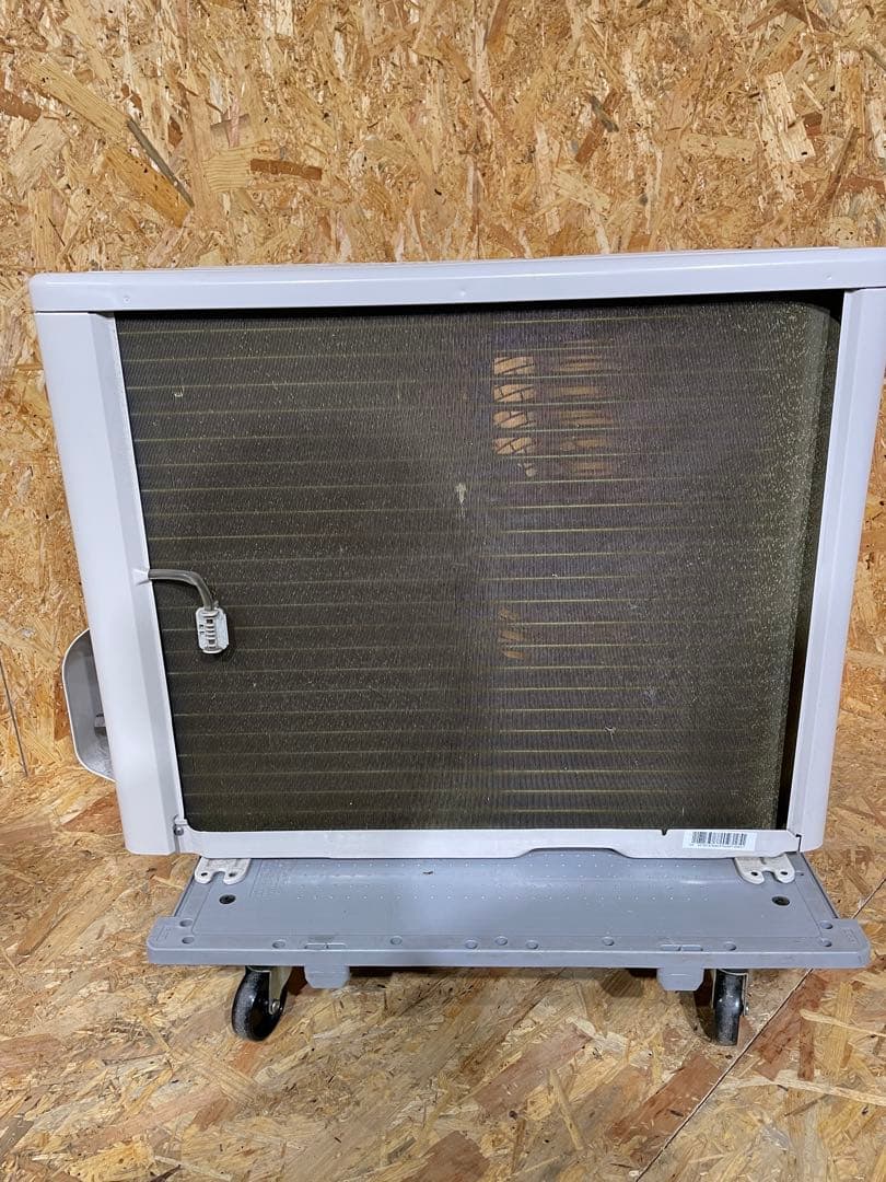 テ*ジ様 東芝 エアコン 6畳 RAS-H221M 2021年製　495018