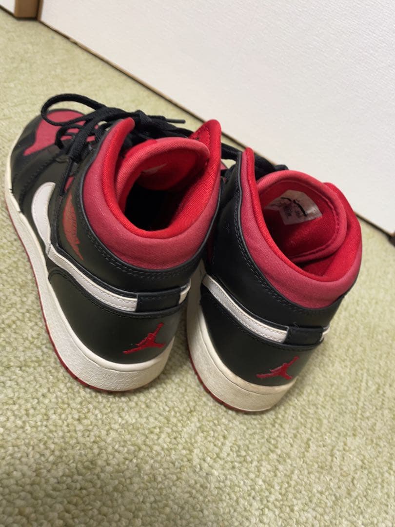 値下げ　ナイキ　エアジョーダン１　限定カラー　24.5