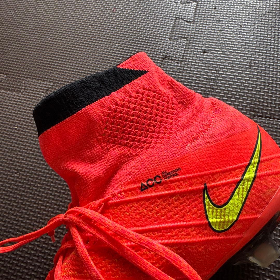 マーキュリアル　スーパーフライ　4 FG 2014W杯限定モデル