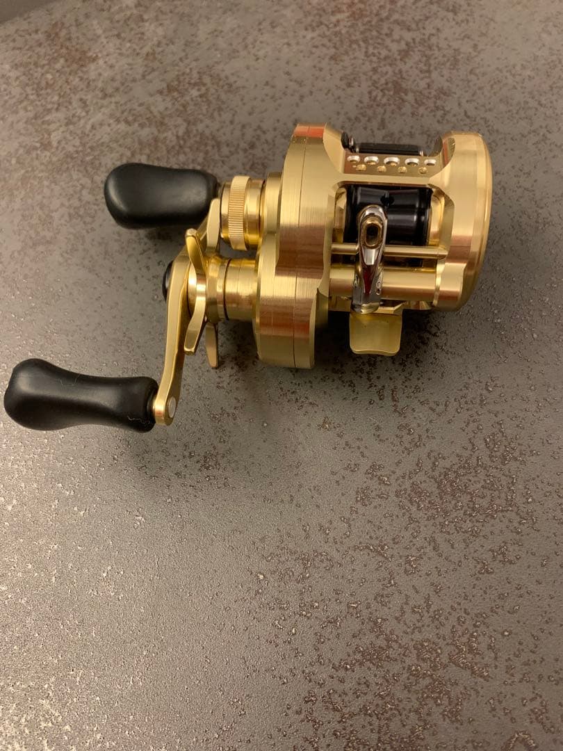 シマノ 21 カルカッタコンクエスト100HG