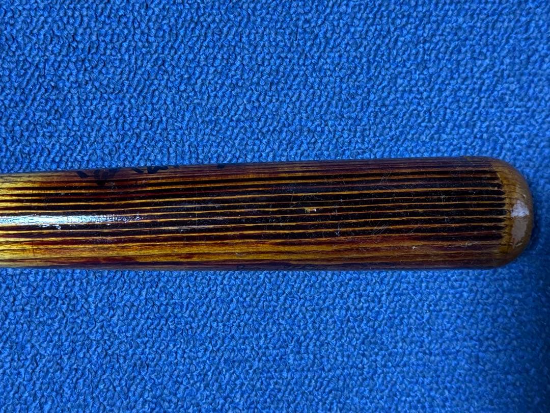 希少品ジュン・イシイ製硬式用圧縮バッ ト 王貞治直筆サインバット