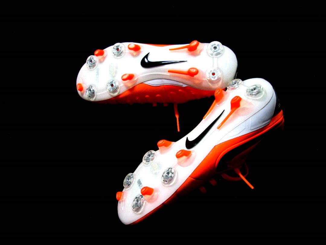 貴重　　支給品 ナイキ CTR マエストリ SGーPRO