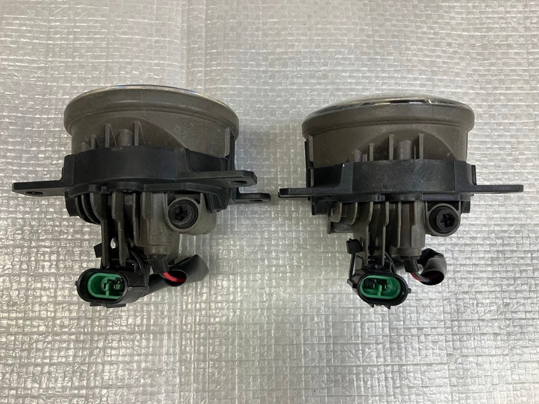 ♦︎ダイハツ★タントカスタムLA600S純正オプション LEDフォグランプ★