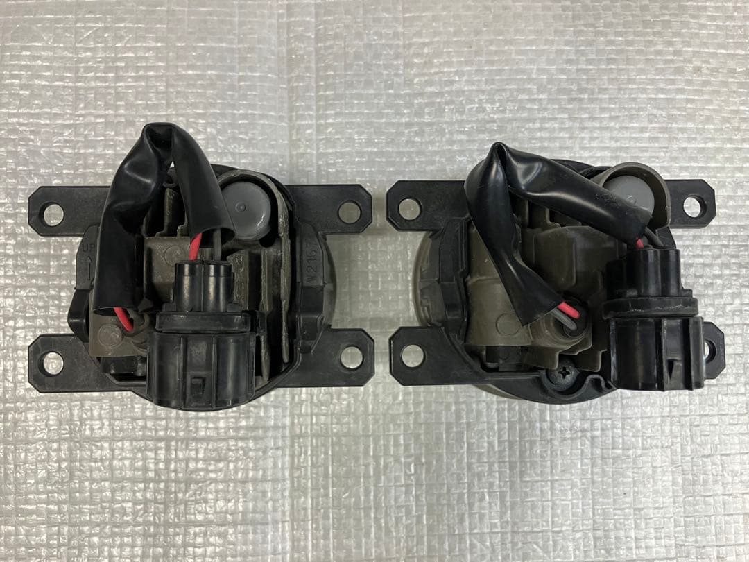 ♦︎ダイハツ★タントカスタムLA600S純正オプション LEDフォグランプ★