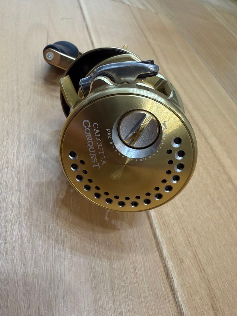 SHIMANO 200HG CALCUTTA CONQUEST ベイトリール