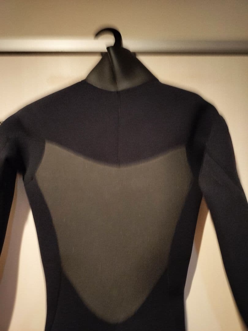 THREE WEATHER 　セミドライ ウェットスーツ5X3mm　Lサイズ