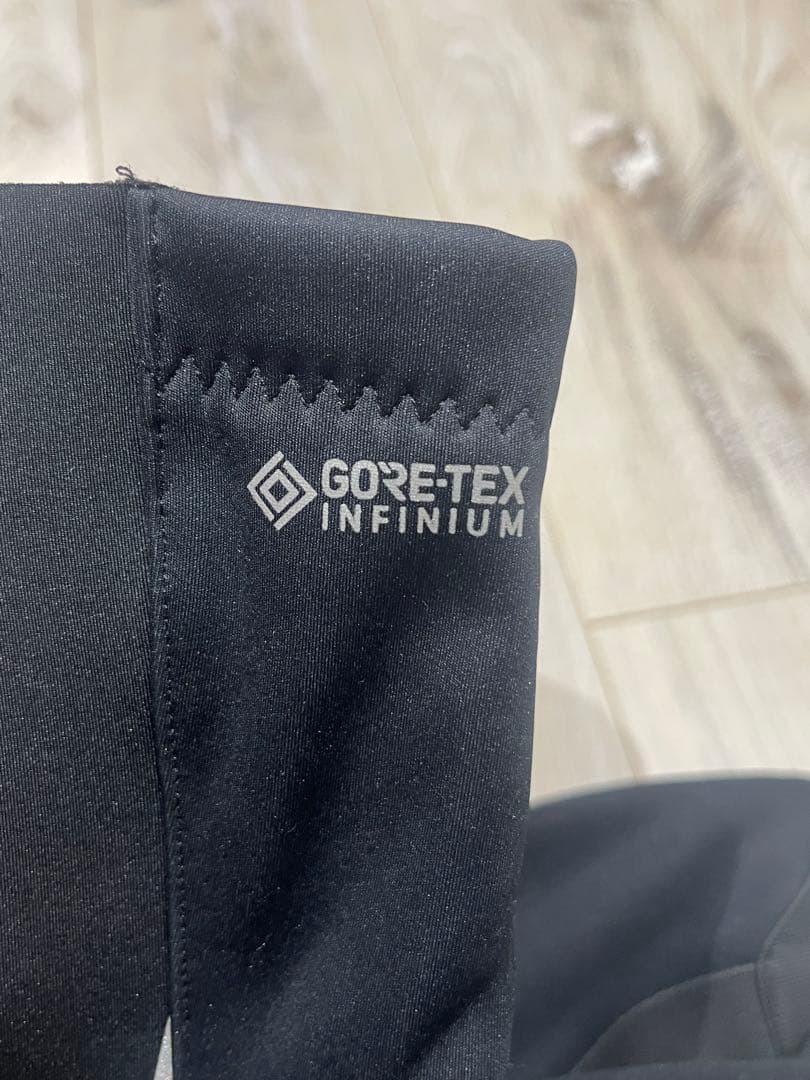 CASTELLI INTENSO UL SHOE COVER Mサイズ　黒