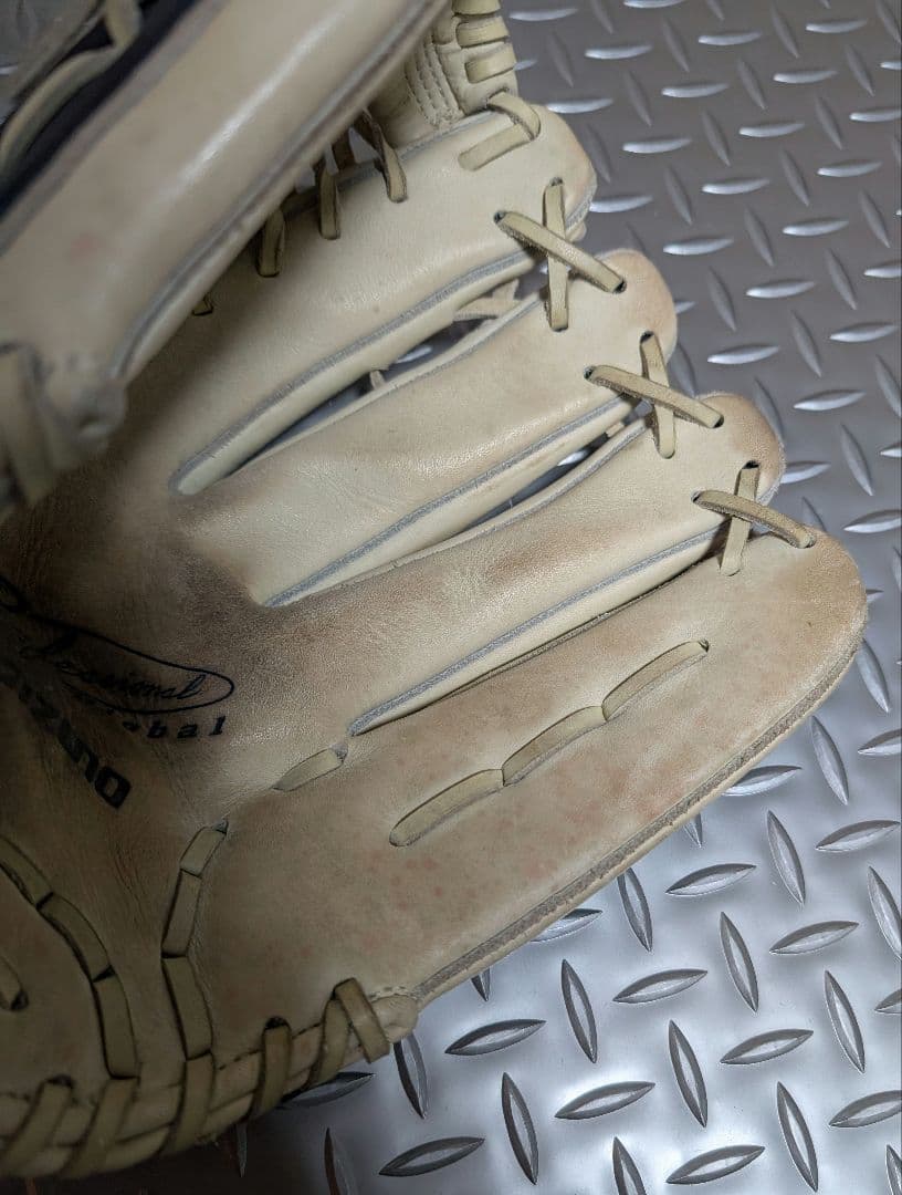 Mizuno ミズノ軟式グローブ ベージュ/ネイビープロフェッショナルグローバル