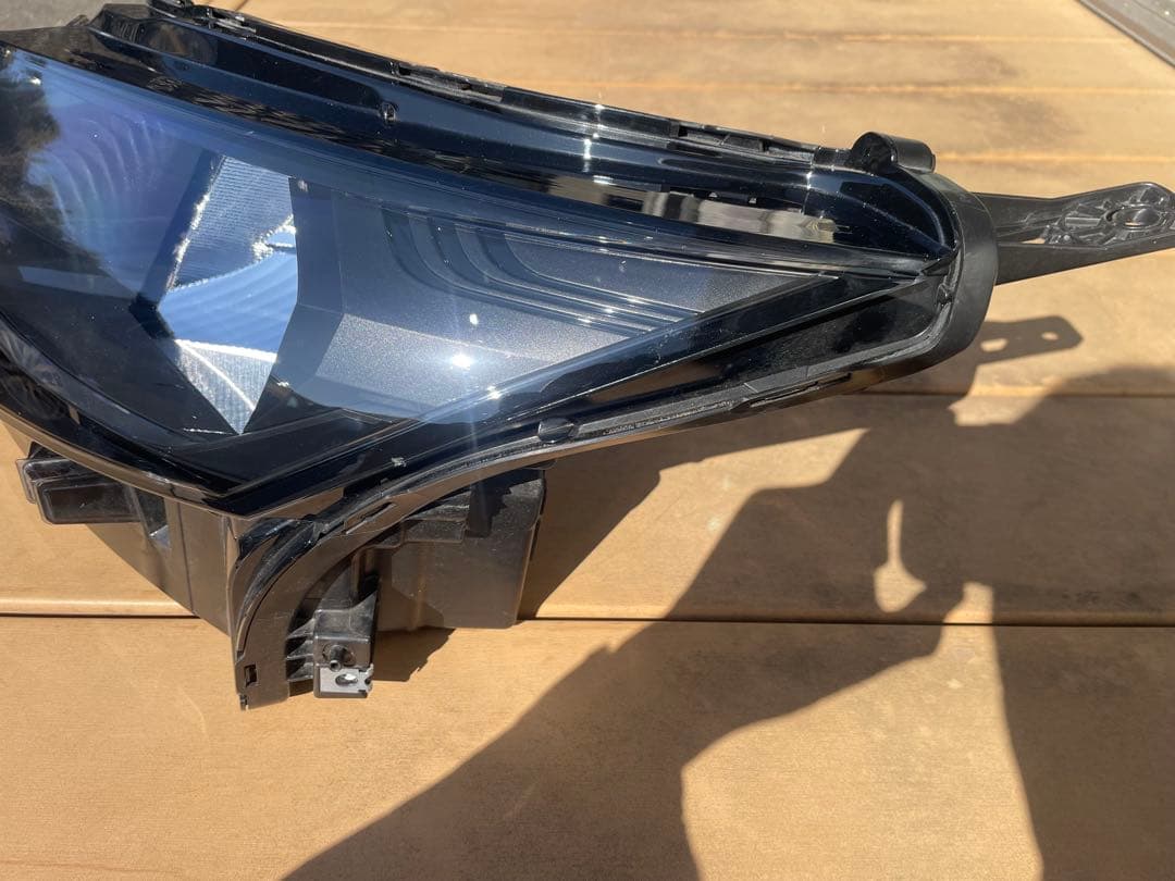 E13ノート 左ヘッドライト ICHIKOH1992