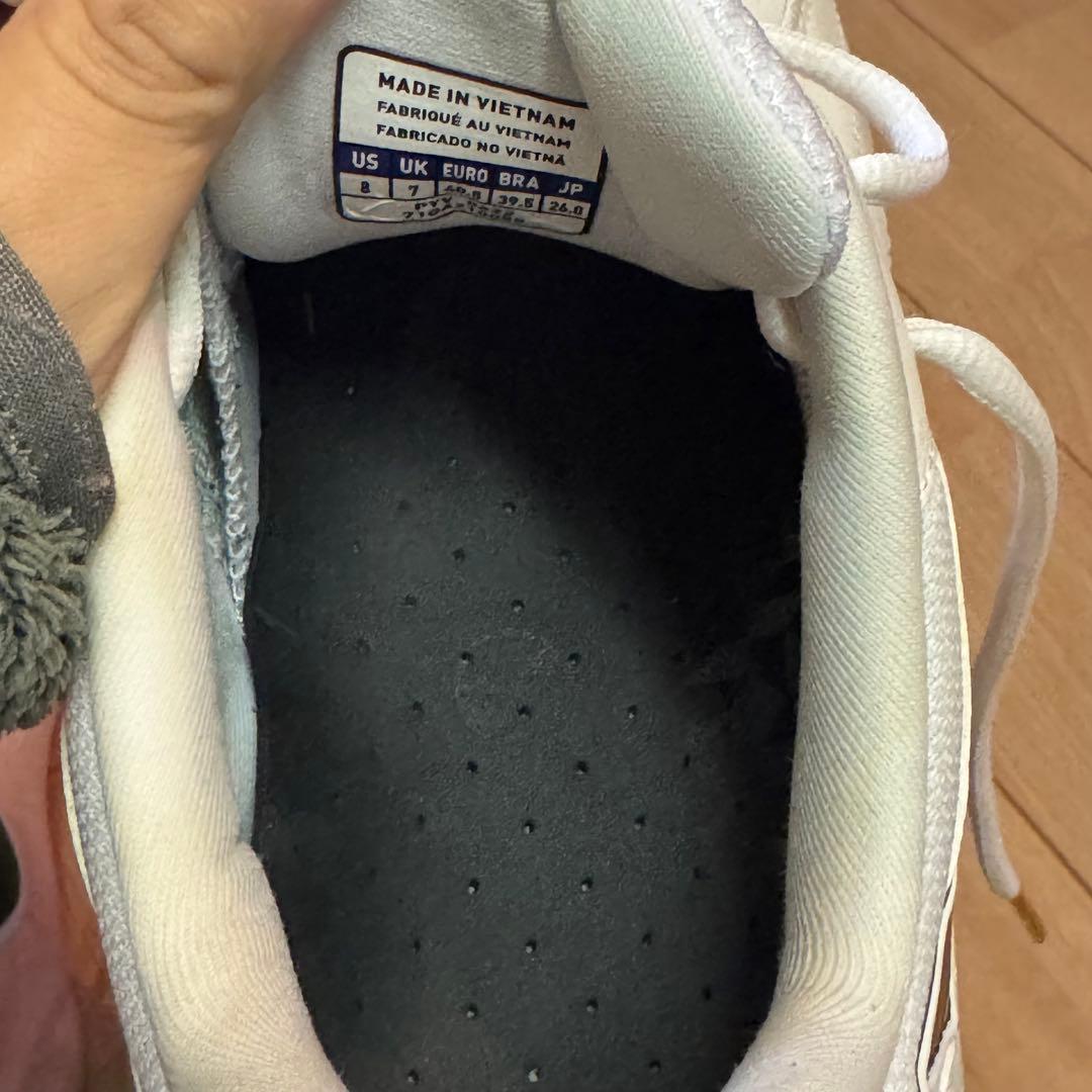 Mizuno ウエーブファング PRO バドミン ホワイト/ゴールド26.0cm