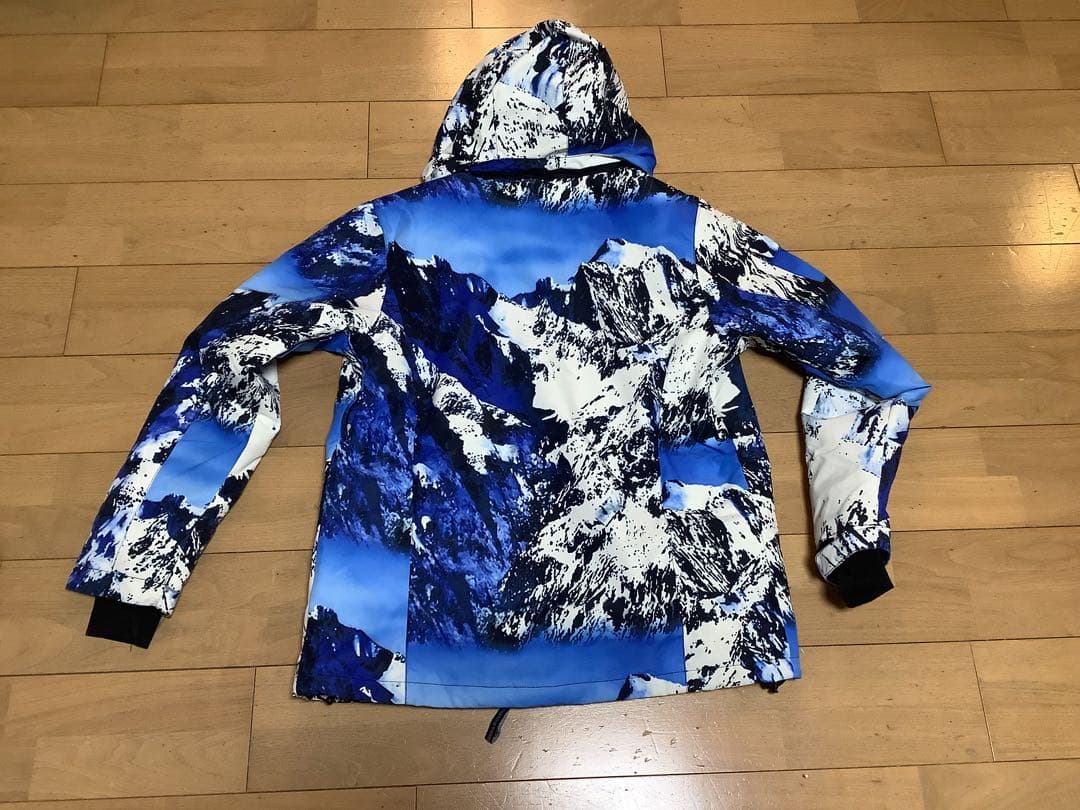 スキーウェア 青と白の山岳模様)