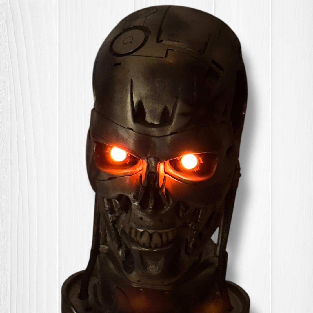 【希少品】T-800 ENDSKULL PROP REPLICA 1/1スケール