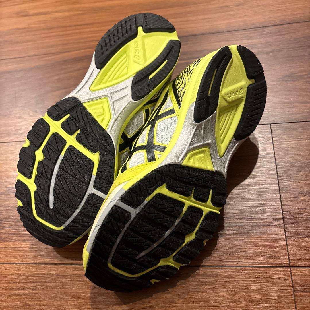 アシックス ヒートレーサー 24.5 新品未使用