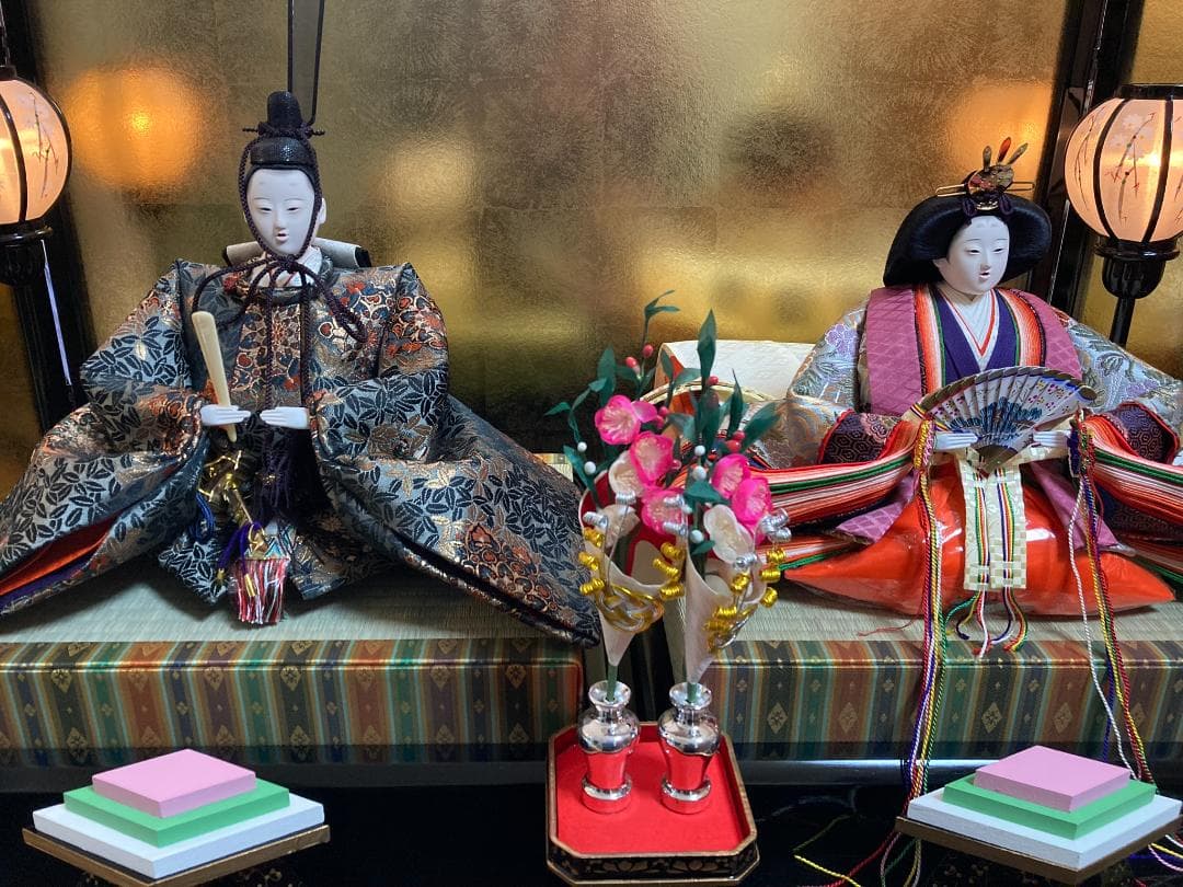 【大きめのおひなさま】※「金屏風・台座」は別で出品しています