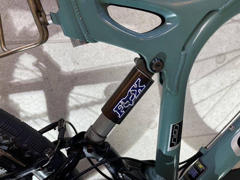 GT i DRIVE 5.0 FOX 26インチ DEORE フルサス　M