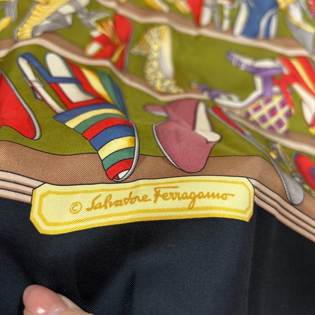 J680 サルヴァトーレフェラガモ スカーフ マルチカラー レディース