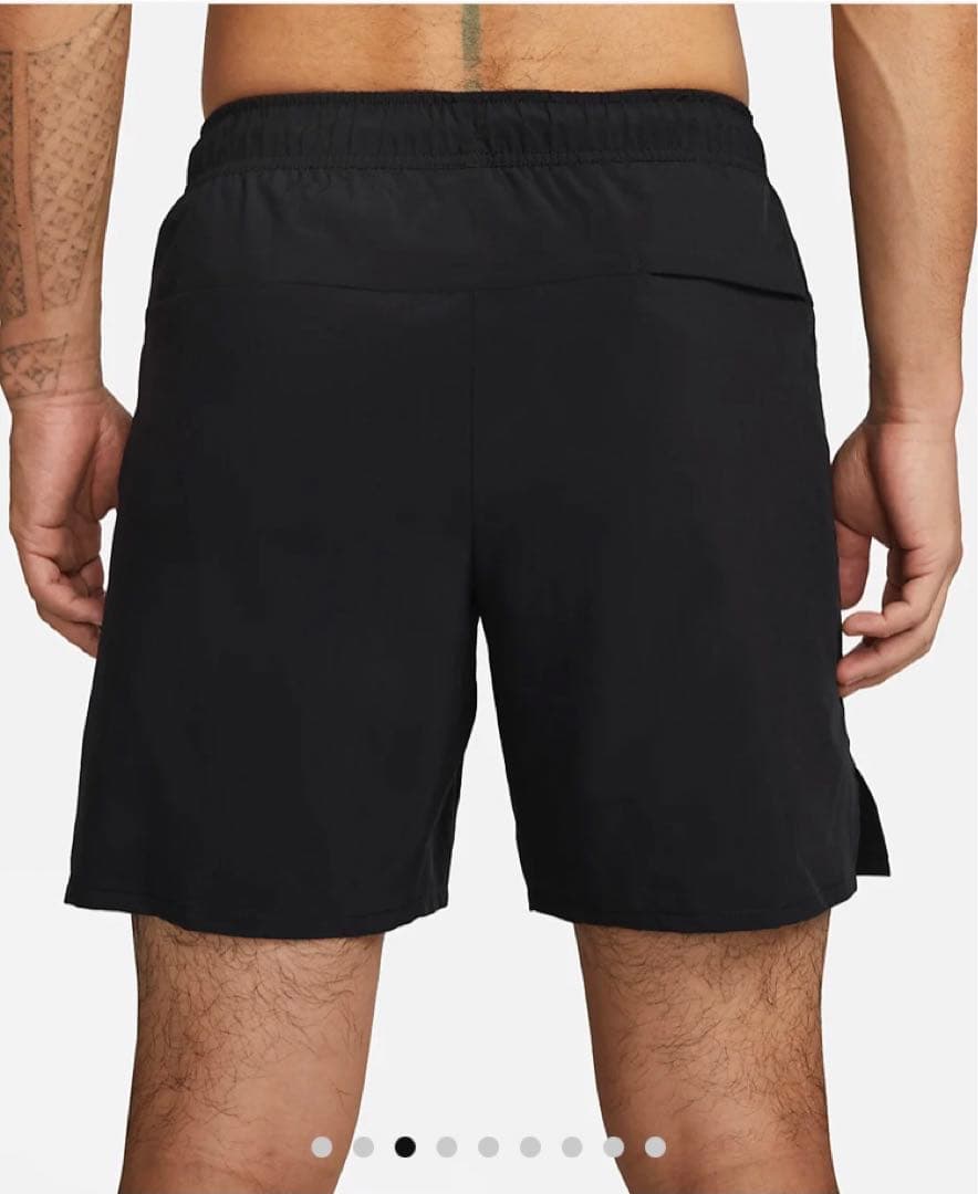 ナイキ NIKE トレーニングパンツ　ランニングパンツ　ショートパンツ