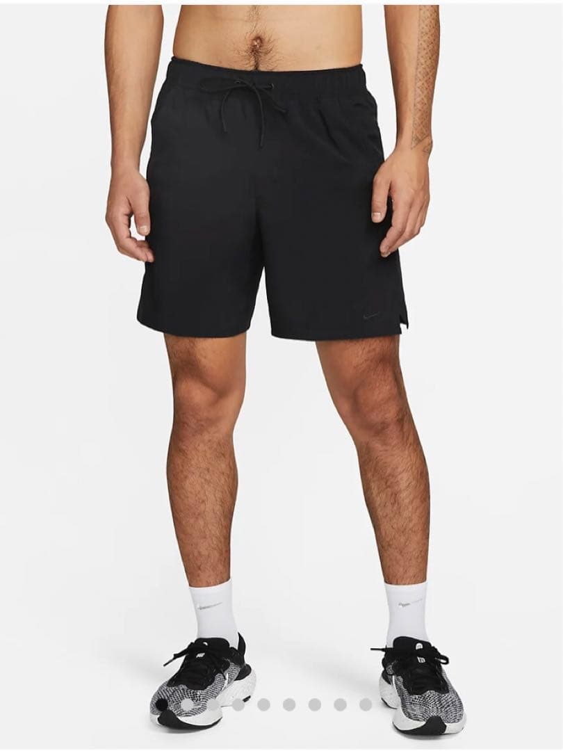 ナイキ NIKE トレーニングパンツ　ランニングパンツ　ショートパンツ