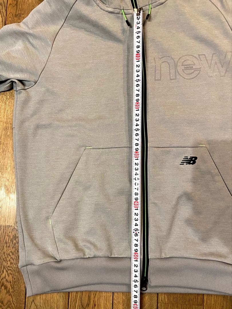 New Balance フード付きスエット　セットアップグレー
