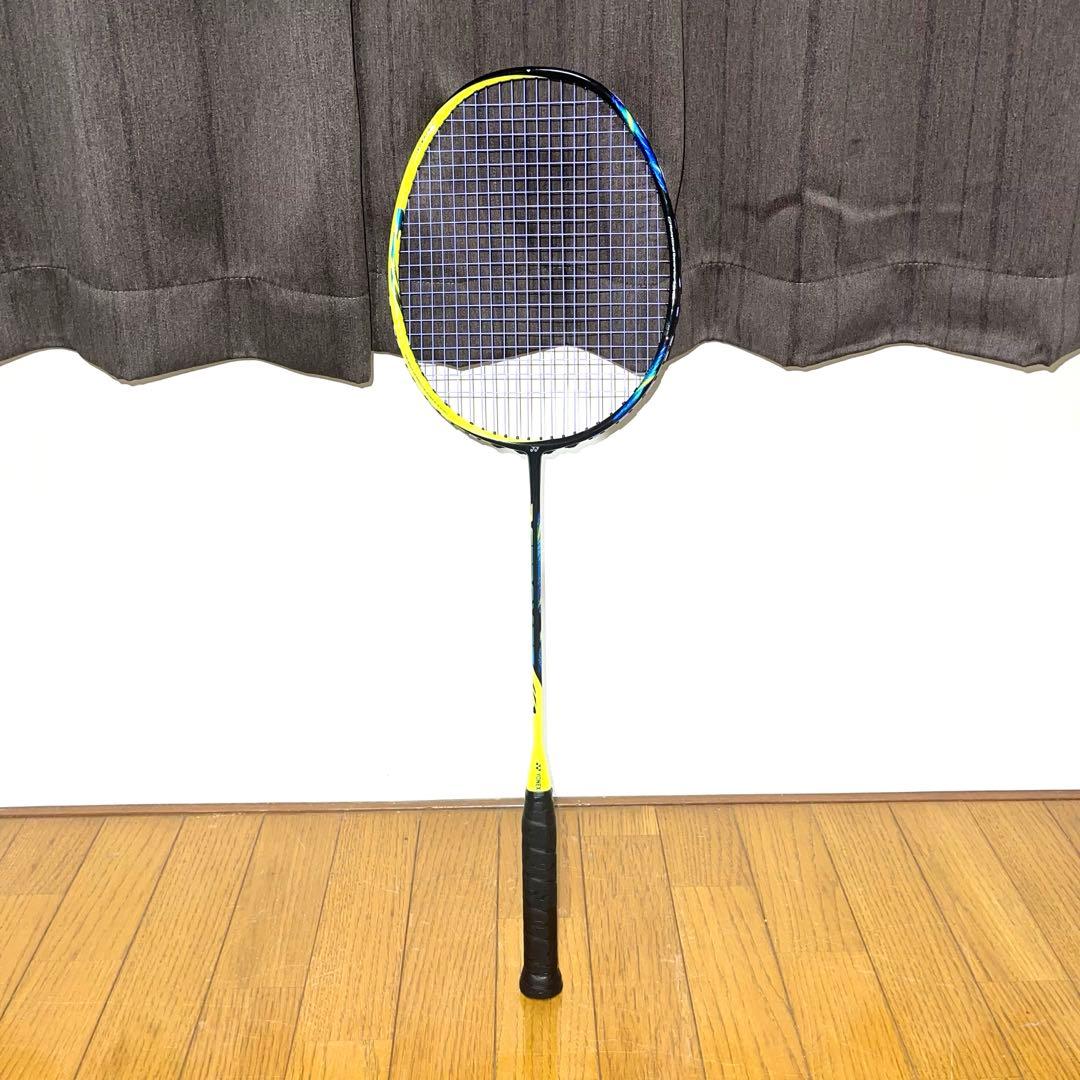 YONEX ヨネックス アストロクス77 ASTROX77 4UG5 美品
