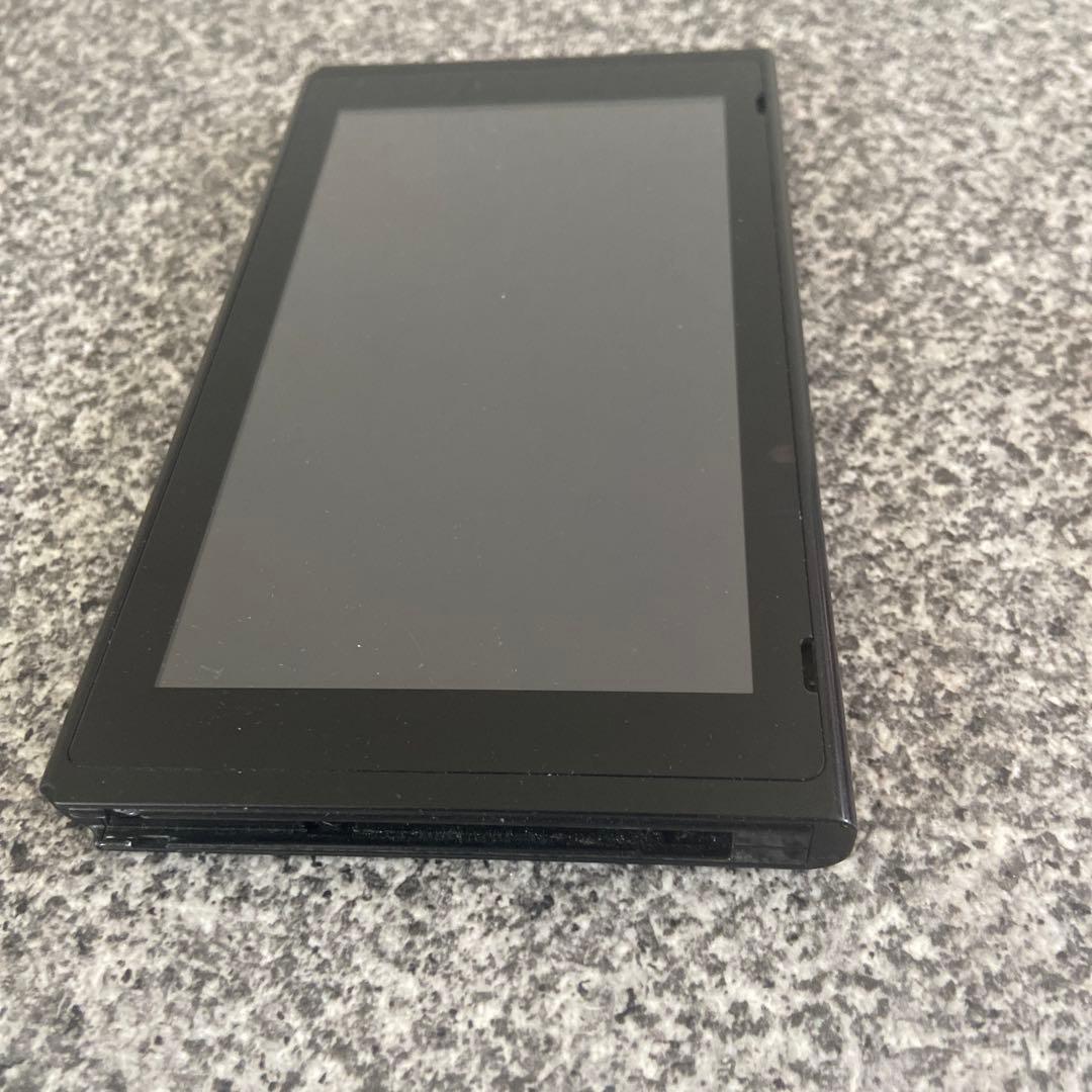 ニンテンドースイッチ本体　★電源はは入りますがジャンク品