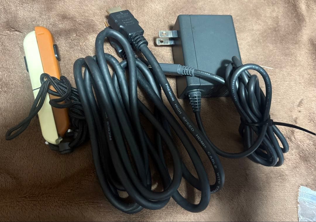 Switch 本体　ピカブイ　ポケットモンスター　モデル　　レッツゴーピカチュウ