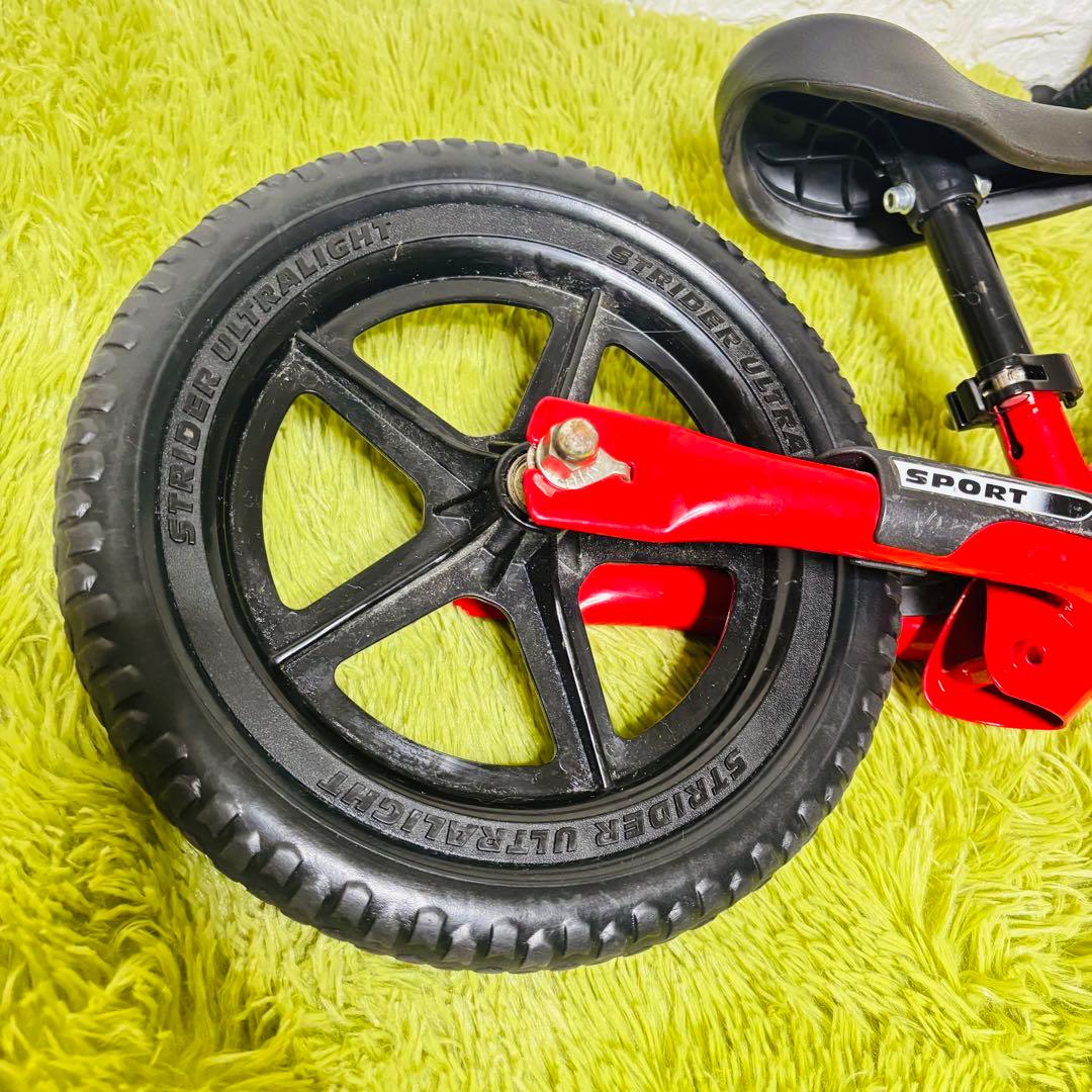 ストライダー STRIDER 12インチ レッド キックバイク　スポーツモデル