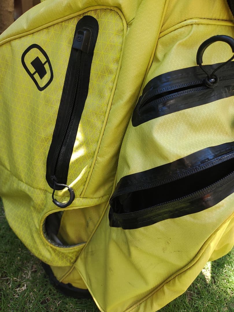 OGIO オジオ　キャディバッグ　スタンドタイプ　ナイロン製