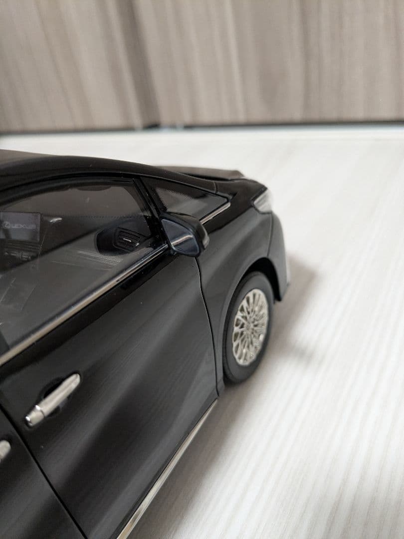 京商　1/18　レクサスLM　レクサス　ミニカー　アルファード　オートアート