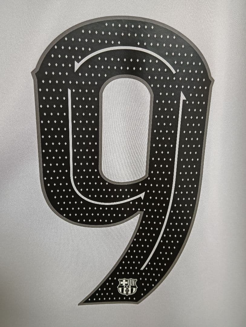 ナイキ バルセロナ レヴァンドフスキ ユニフォーム 22/23サード 紙タグ付き