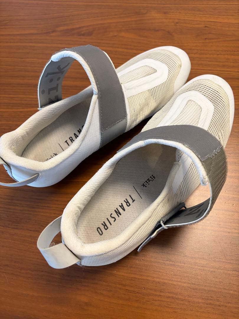 ウェア fi'zi:k TRANSIRO HYDRA AEROWEAVE CARBON