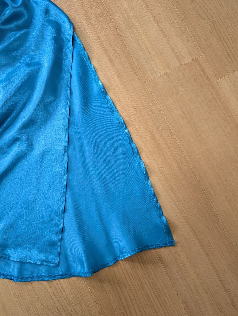 タカダンス　濃い水色のパソドレス