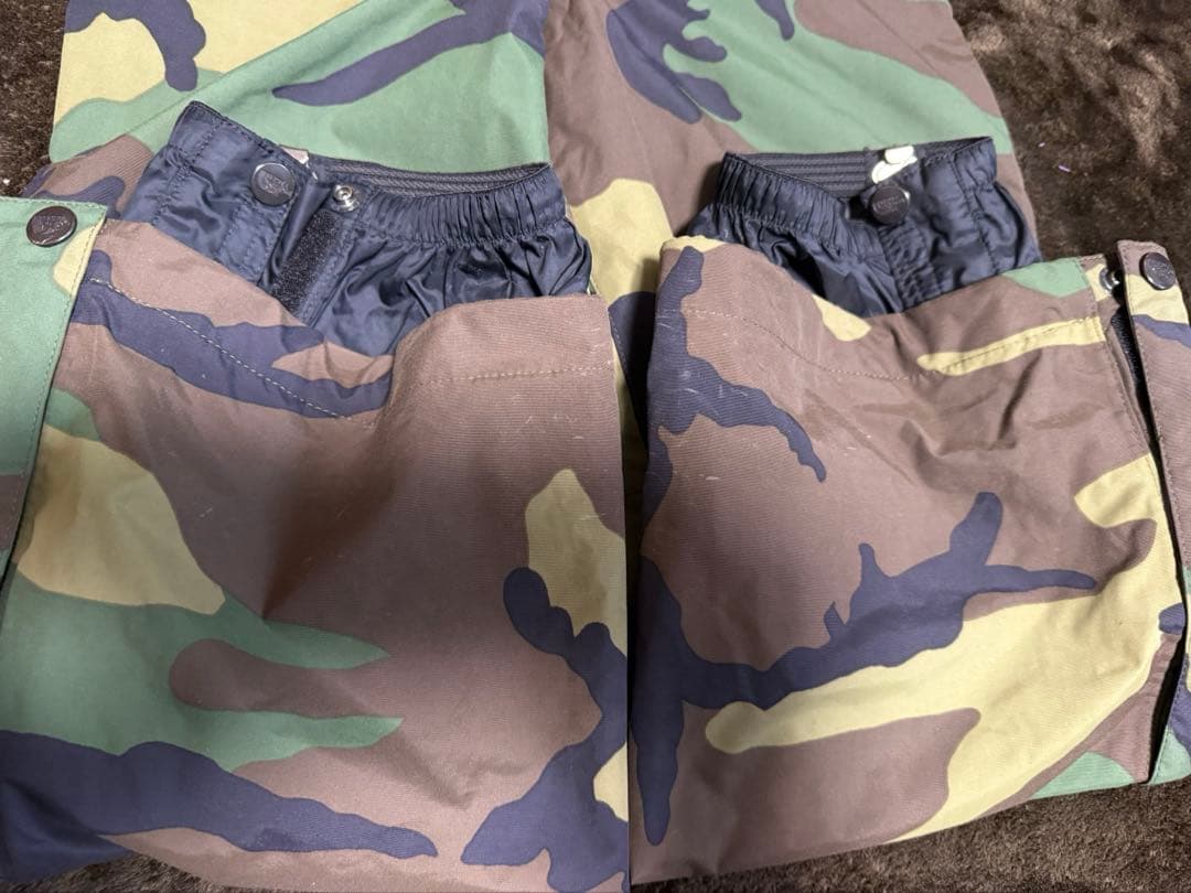 【美品】ノースフェイス　スノーウエア130cm 上下セット