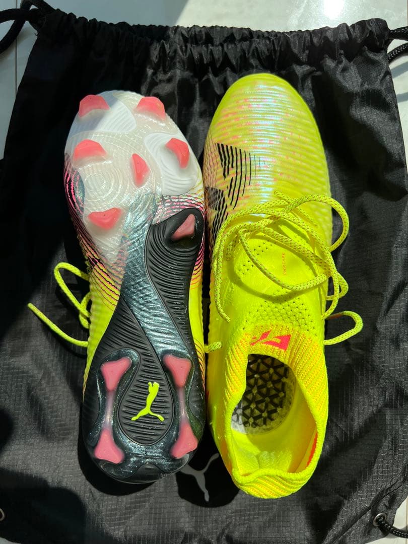 Puma サッカーシューズ・スパイク イエロー 収納バッグ付き